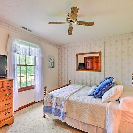 Charming Williamstown Retreat With Private Yard Villa Exteriör bild