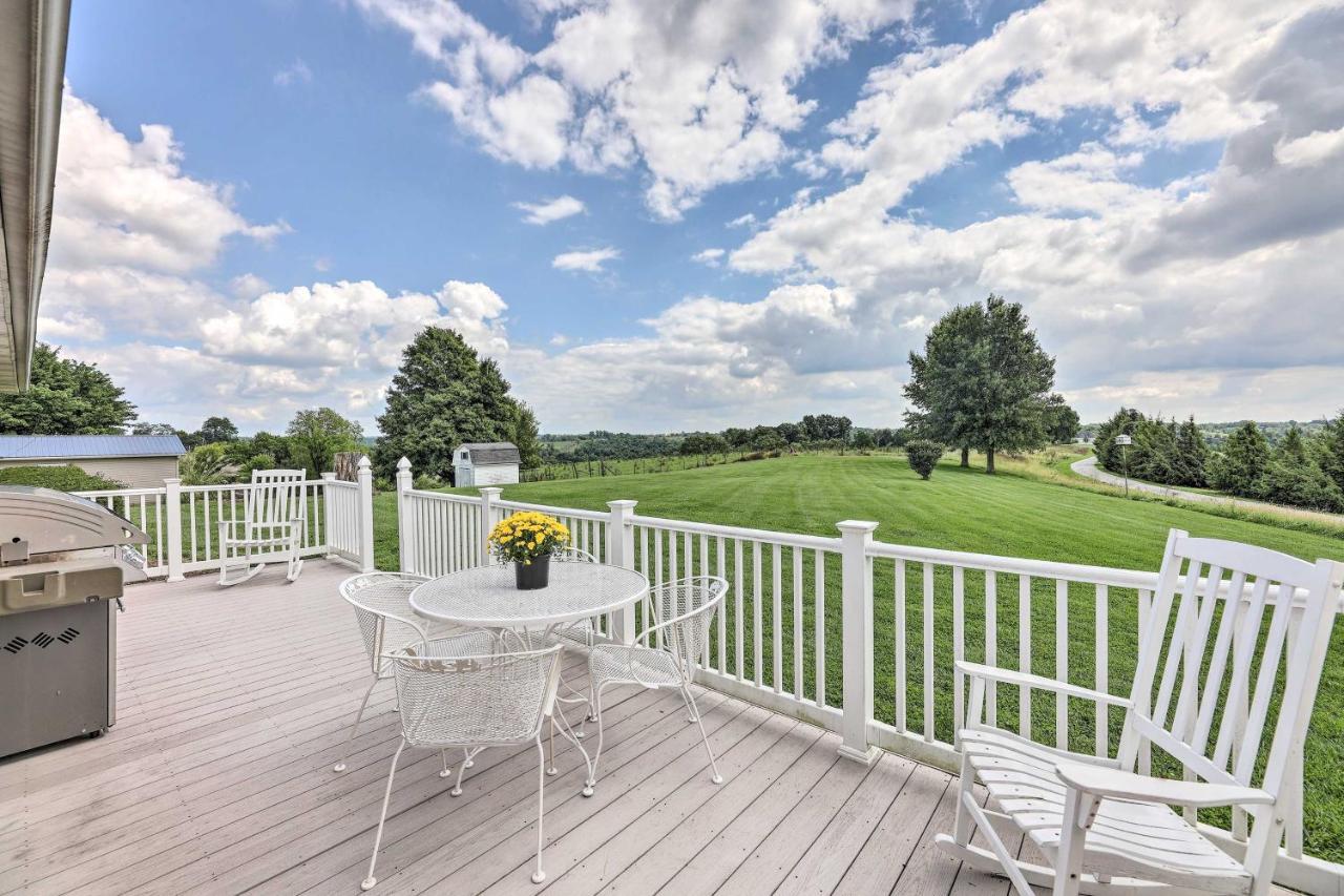 Charming Williamstown Retreat With Private Yard Villa Exteriör bild
