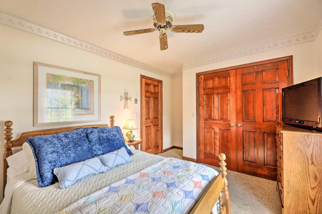 Charming Williamstown Retreat With Private Yard Villa Exteriör bild